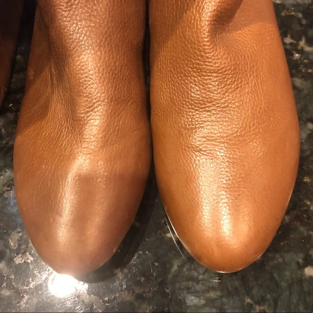 HP! Rosegold Boots in Cognac Leather with Fold Over Tops. Inside zip. Size 39.